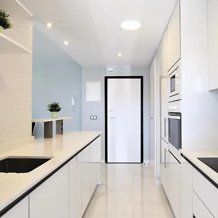 Apartment Beautiful In Elche With Kitchenette Arenales del Sol