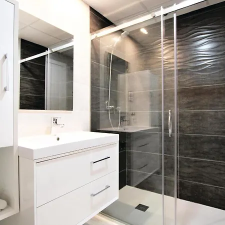 Beautiful In Elche With Kitchenette Arenales del Sol