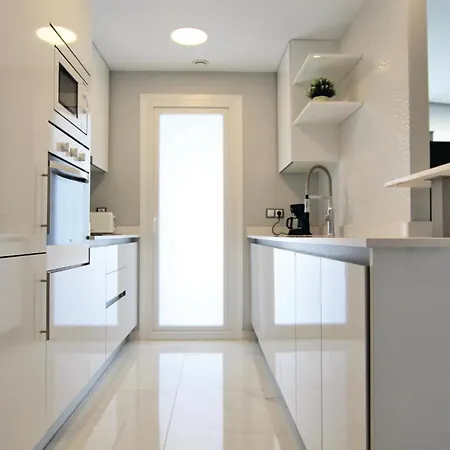 Beautiful In Elche With Kitchenette Arenales del Sol